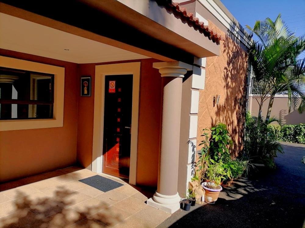 אמנזימטוטי Illovo Beach House מראה חיצוני תמונה